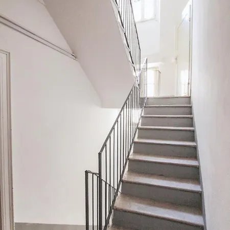 Apartment Borgo A *